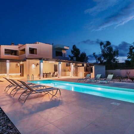Villa Maribia With Private Pool Генади Екстериор снимка